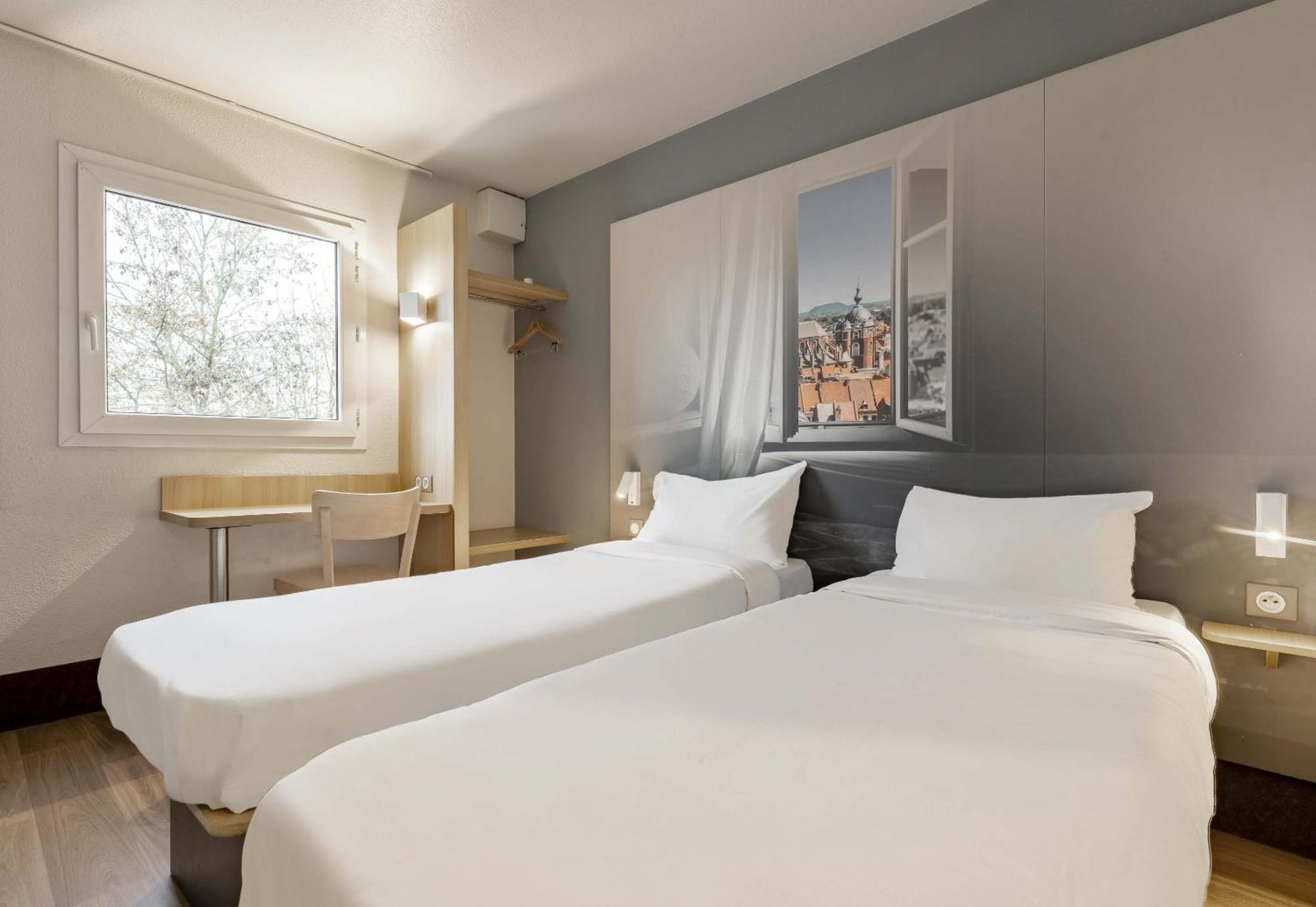 B&B Hotel Douai Parc Des Expos Кюенси Экстерьер фото