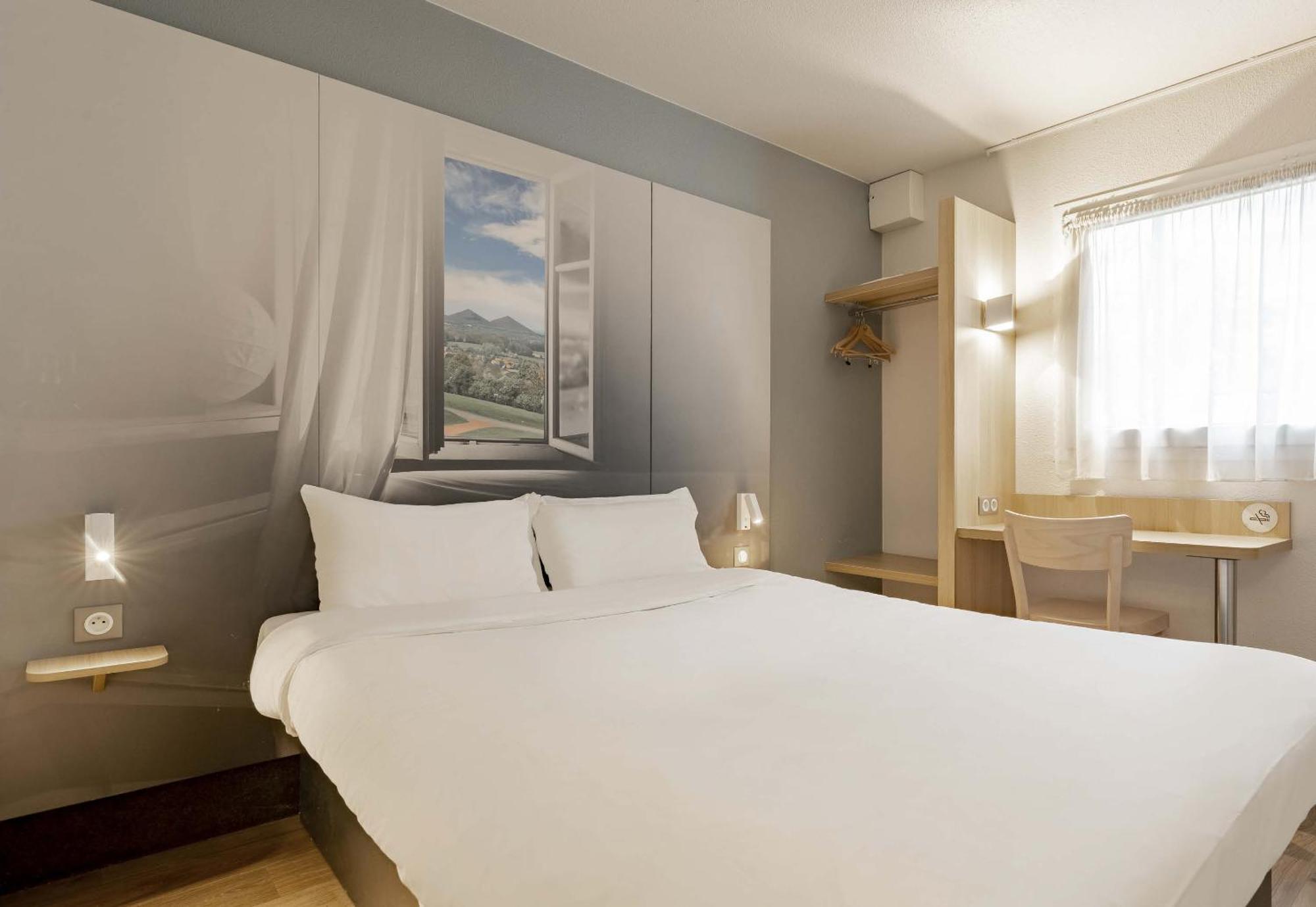 B&B Hotel Douai Parc Des Expos Кюенси Экстерьер фото